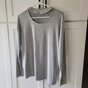 Maurices ladies Medium light weight sweater with key hole collar M